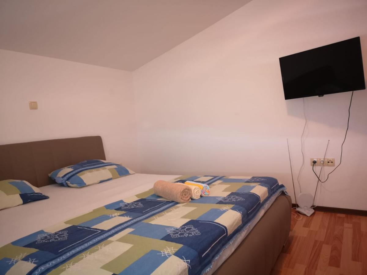 Apartment Lena Kastela Ngoại thất bức ảnh