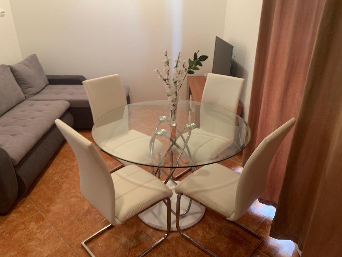 Apartment Lena Kastela Ngoại thất bức ảnh