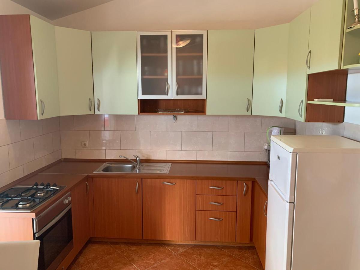 Apartment Lena Kastela Ngoại thất bức ảnh