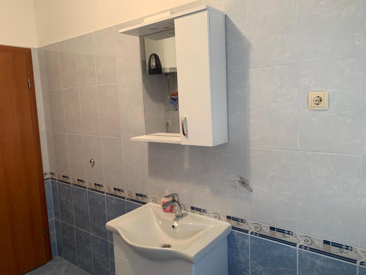 Apartment Lena Kastela Ngoại thất bức ảnh