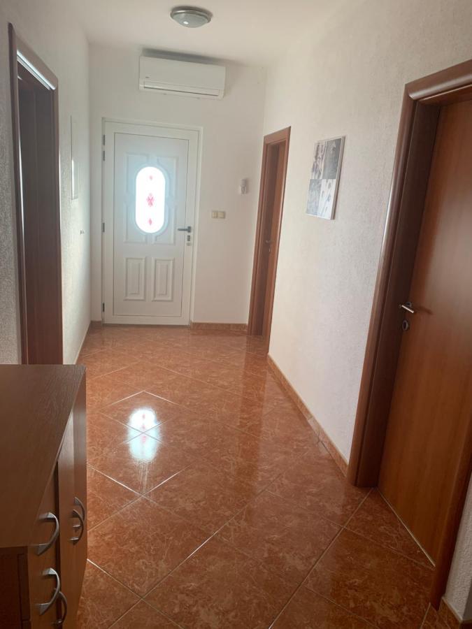 Apartment Lena Kastela Ngoại thất bức ảnh