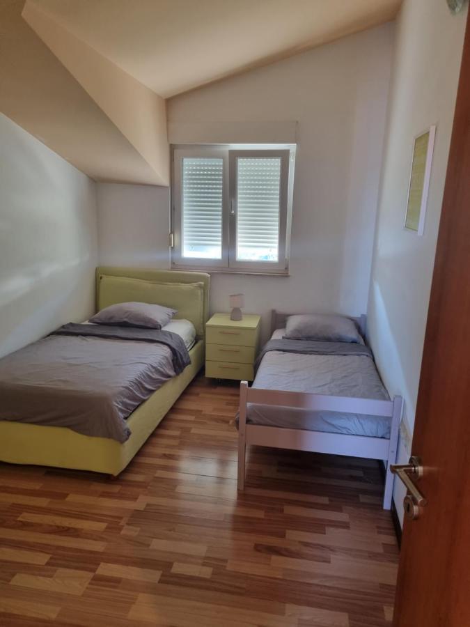 Apartment Lena Kastela Ngoại thất bức ảnh