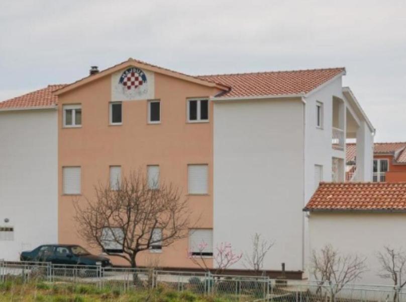 Apartment Lena Kastela Ngoại thất bức ảnh