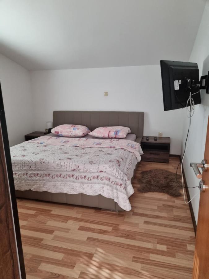 Apartment Lena Kastela Ngoại thất bức ảnh
